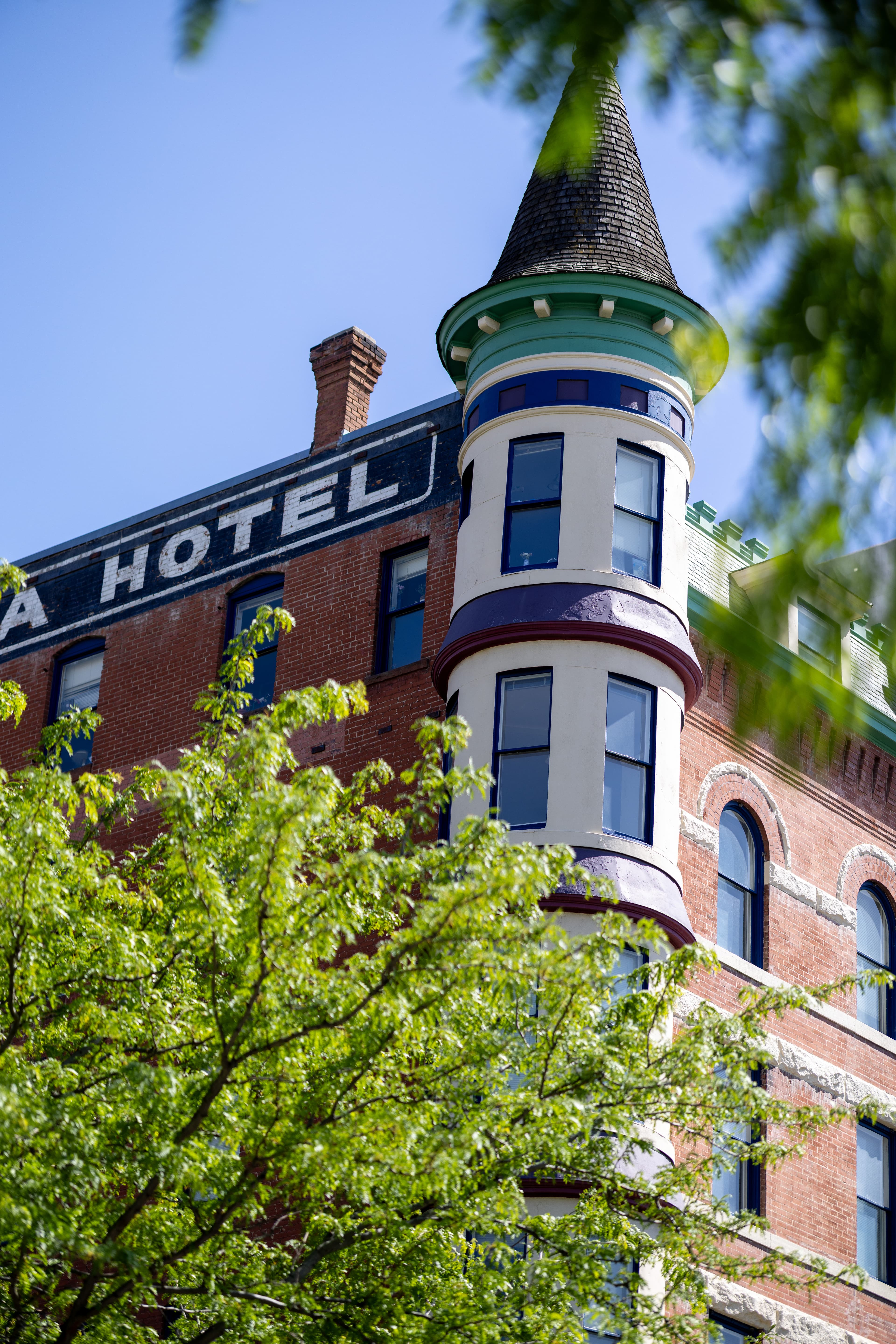 Idanha Hotel