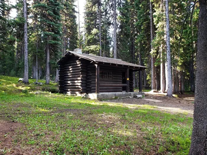 HORSE HEAVEN CABIN